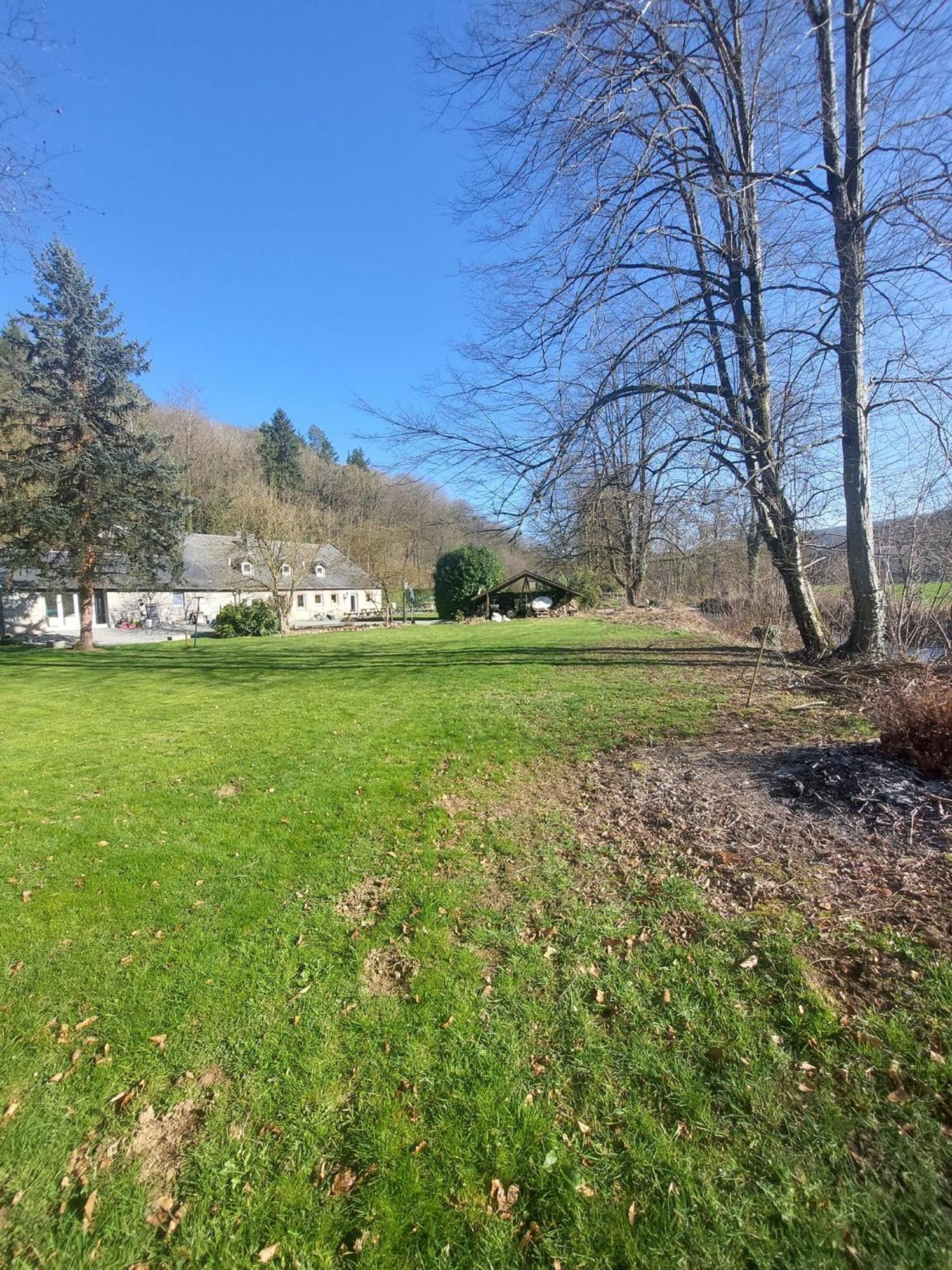 Au Doux Chardon Bed & Breakfast Durbuy Luaran gambar